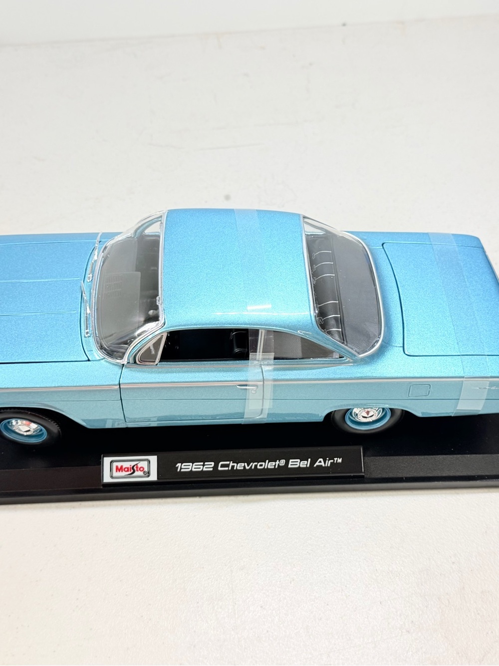 1:18 scale Light Blue 1962 Chevrolet Bel Air Die-Cast Model